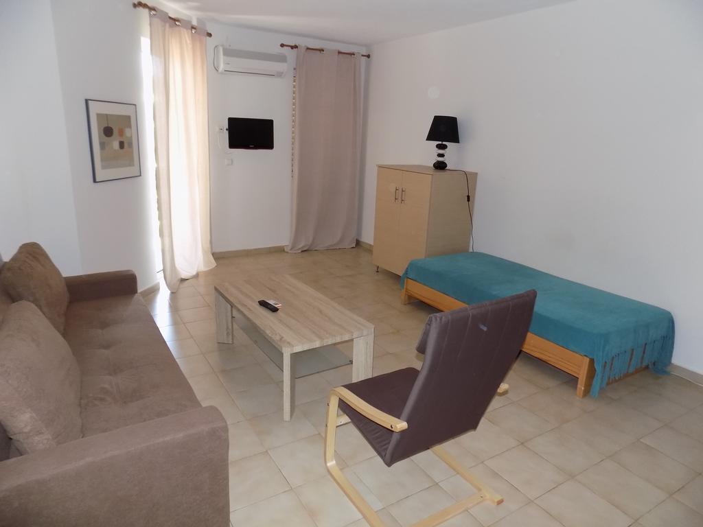 Hotel Arethousa Loutra Edipsou  Ruang foto